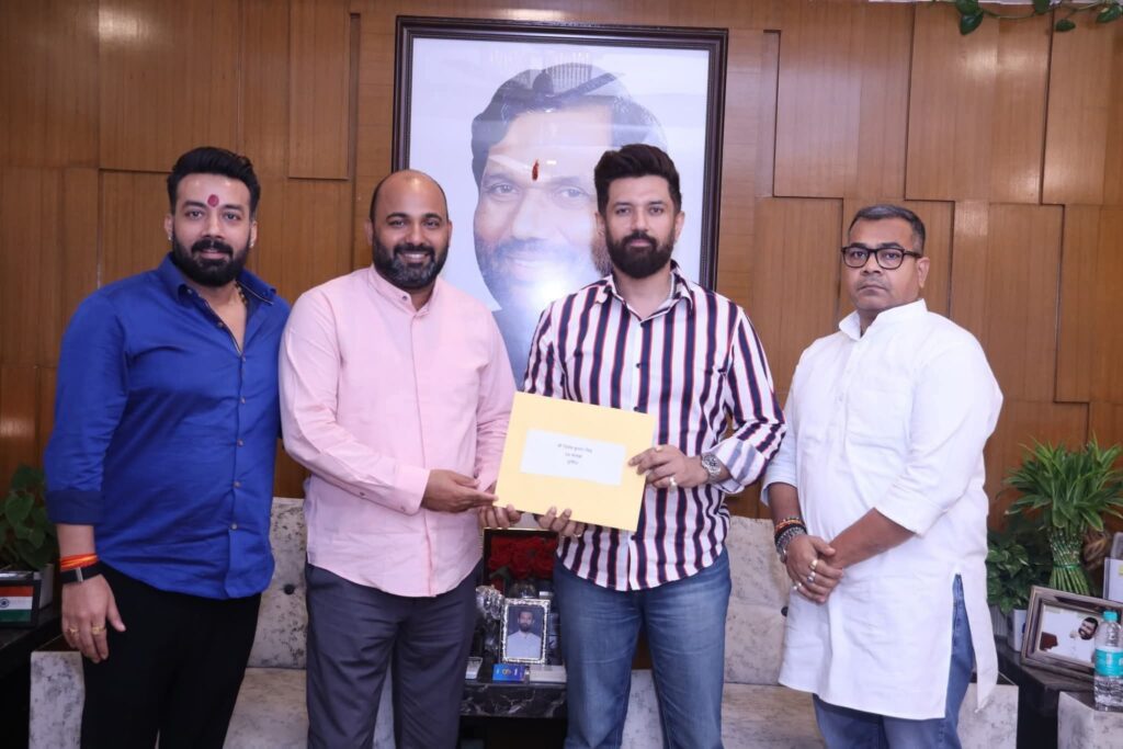 कॉल सेंटर से होटल कारोबार तक! LJP(R) से राजनीति के मंच पर नितेश कुमार सिंह whatsapp image 2025 10 16 at 10.30.41 am