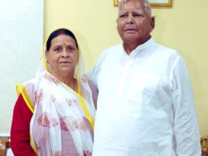 लालू यादव और राबड़ी देवी(फाइल फोटो)